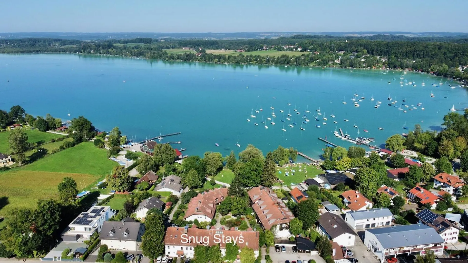 Snug Stays - Design Studio Am See Mit Terrasse, Garten, Badestelle Vor Dem Haus Worthsee