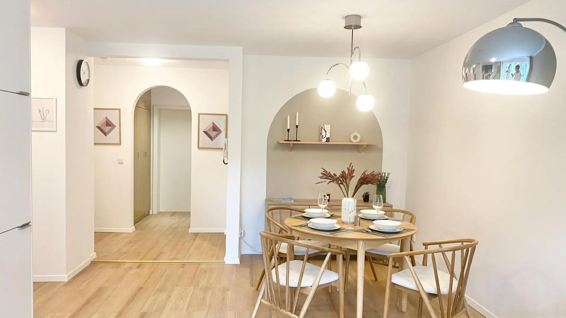 Apartment Snug Stays - Design Studio Am See Mit Terrasse, Garten, Badestelle Vor Dem Haus Worthsee